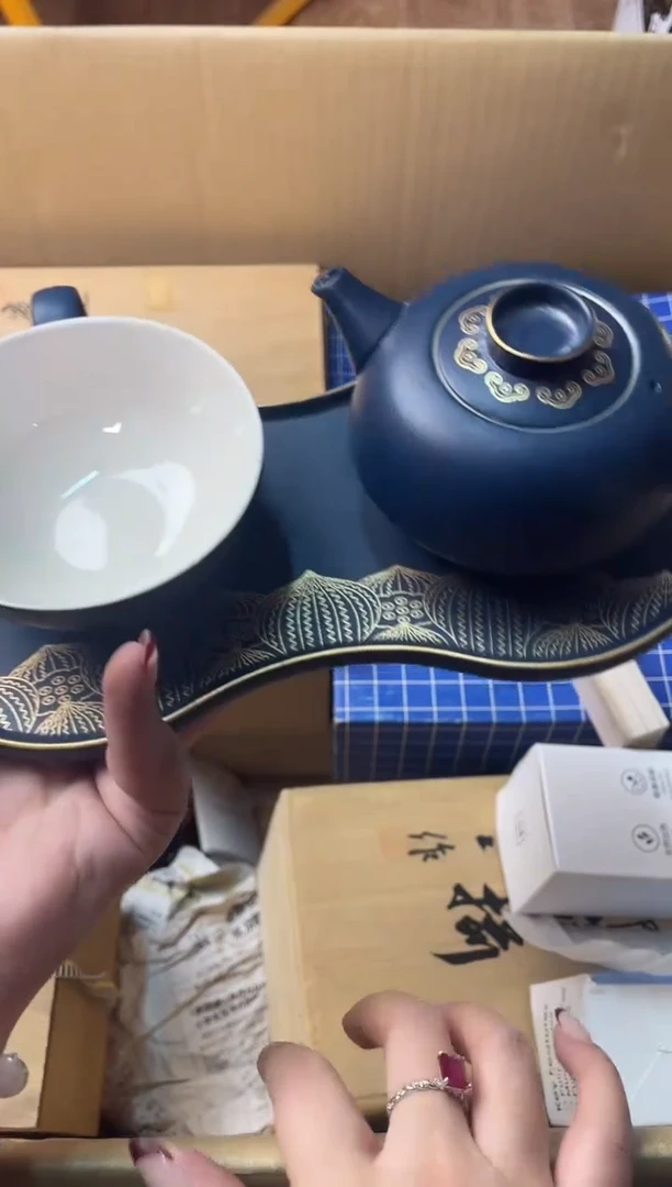 瓷片潘*拉+++0000000000