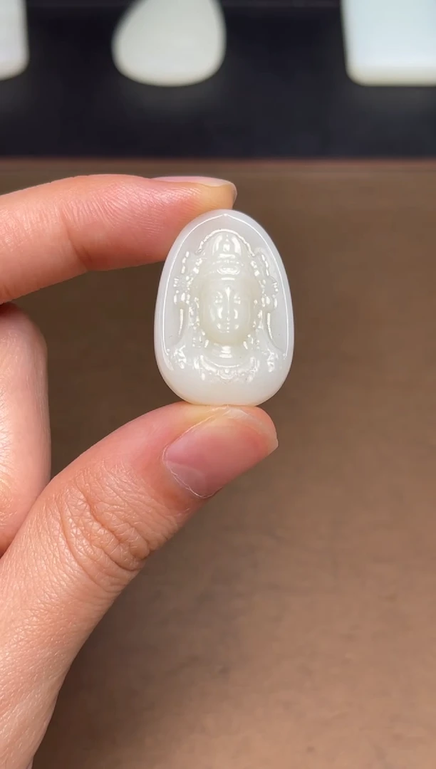 和田玉未镶嵌颈饰3