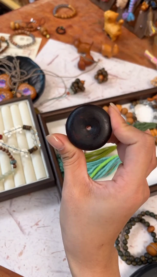 非洲檀香无事牌降真香平安扣 30mm