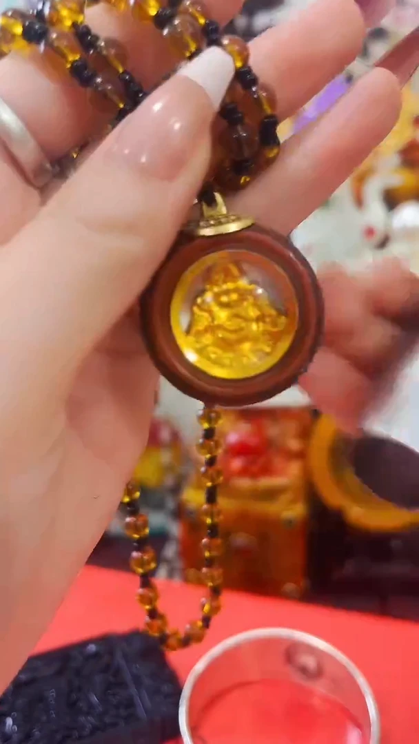 黄挂件老板娘主播推荐推荐