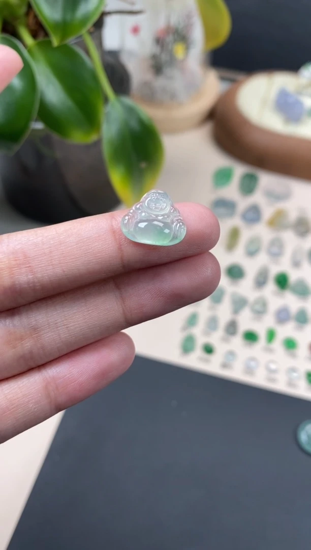 【闪购商品】翡翠颈饰未镶嵌翡翠冰晴飘花裸石