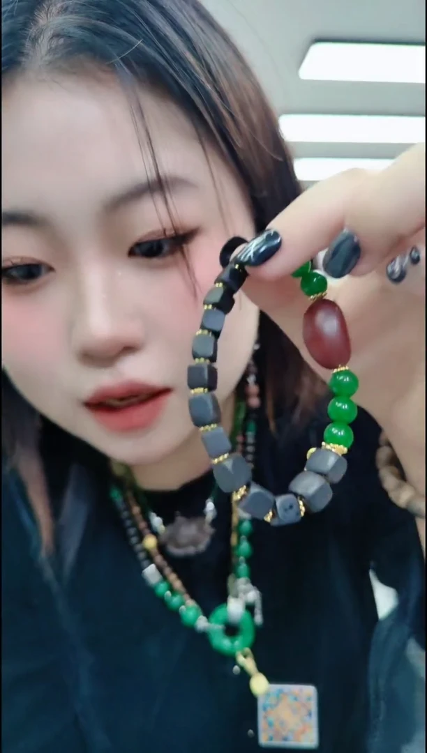 【闪购商品】楠木1045 哒啦甘手串