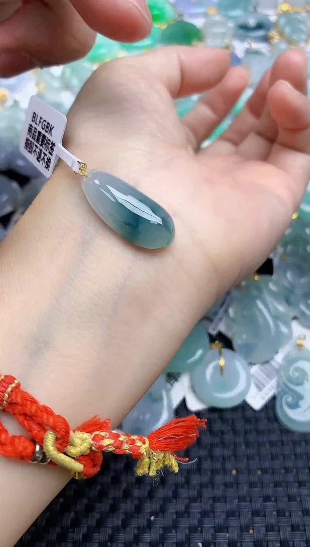 翡翠未镶嵌颈饰天然翡翠A货