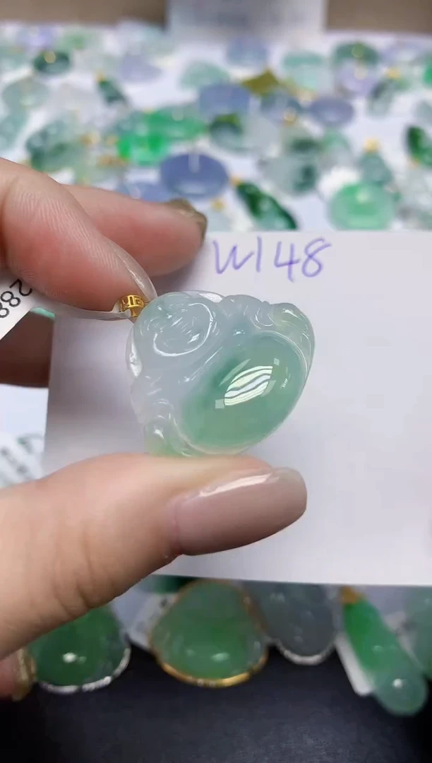 颈饰18K金镶嵌翡翠天然缅甸翡翠A货翡翠百元以上9元证书费自理