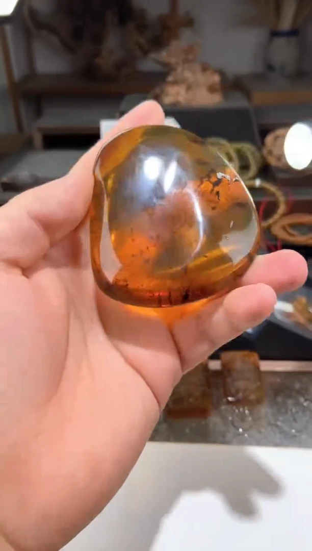 未镶嵌颈饰琥珀金棕珀原石有微瑕介意慎拍