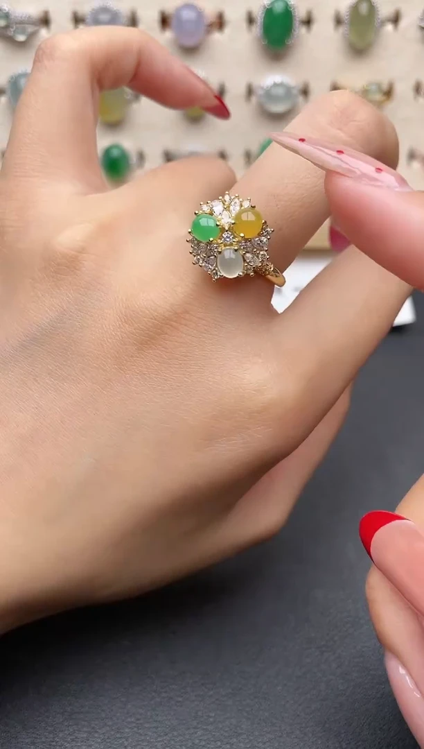 【闪购商品】翡翠戒指银S925镶嵌一物一证一礼盒