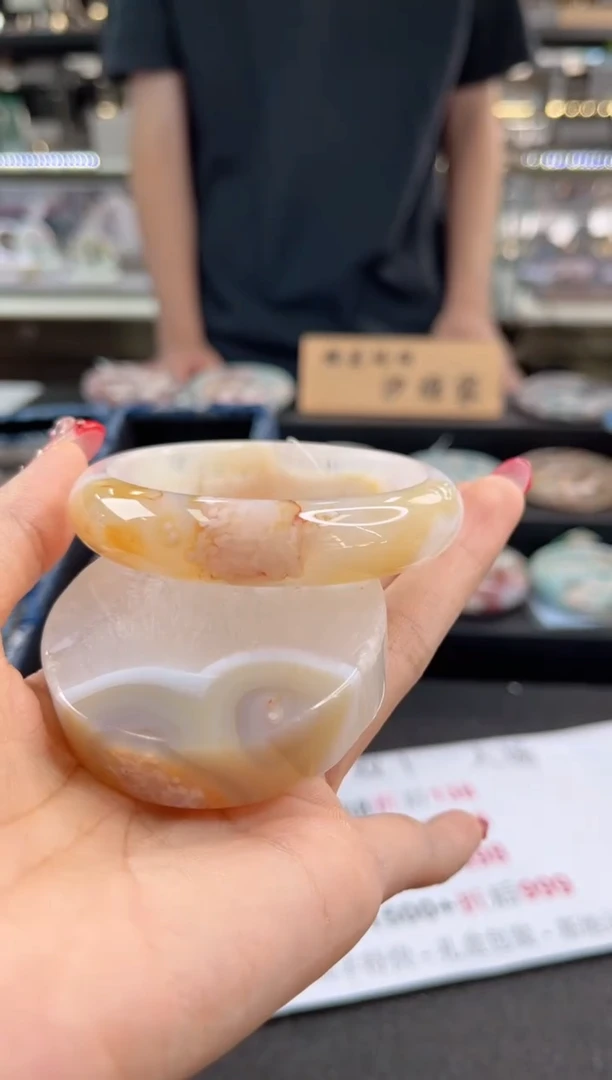 未镶嵌手镯石英质玉60圈口（赠品镯心）152396