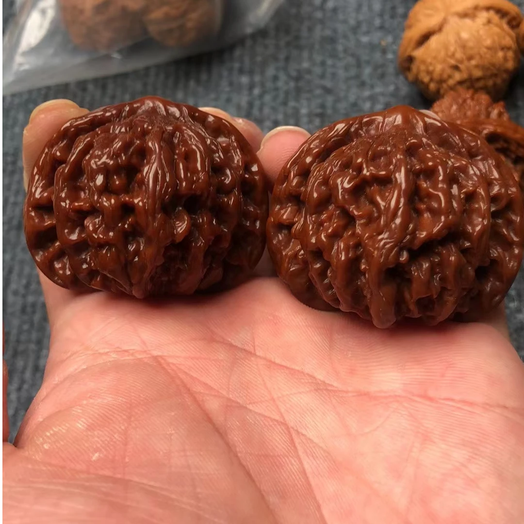 文玩核桃大年份狮虎兽尺寸45+