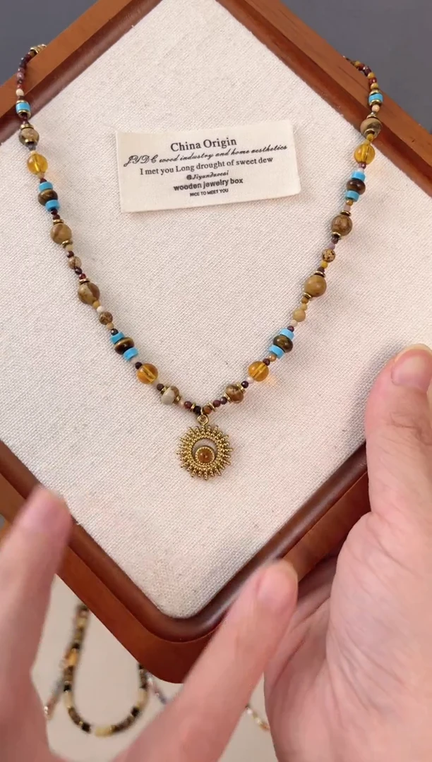 石英质玉钛钢颈饰3号