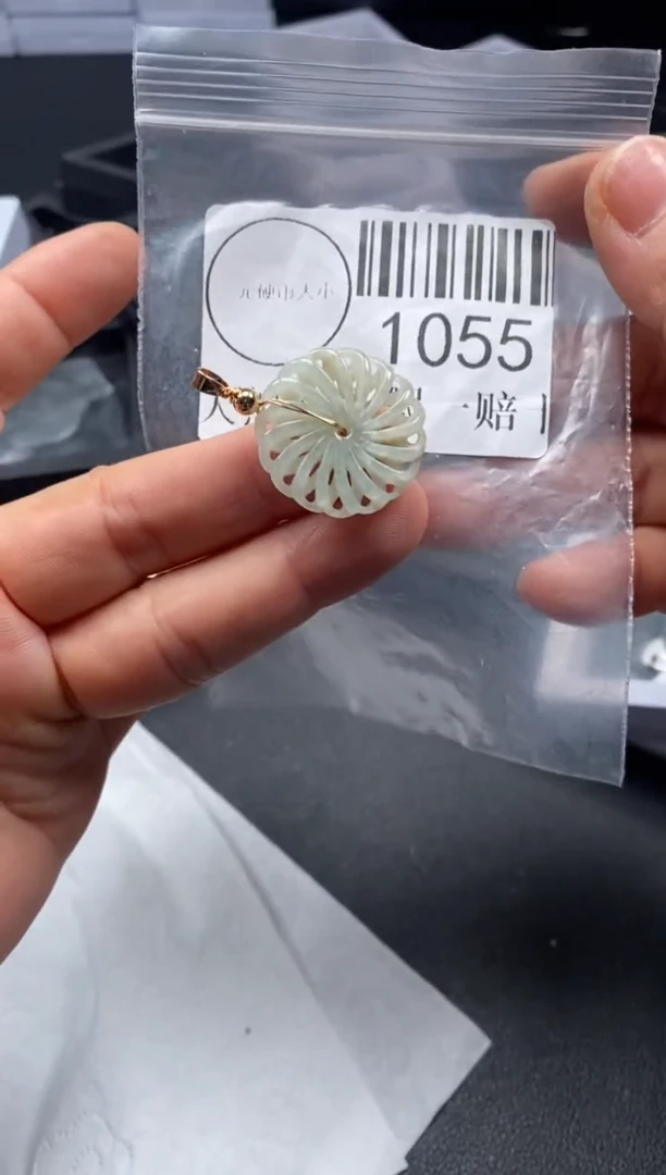 吊坠(不含链)未镶嵌翡翠1055