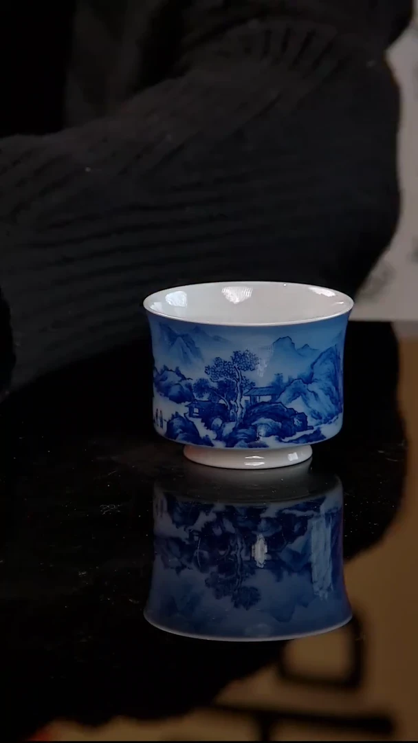 福利款青花夜景山水马蹄杯