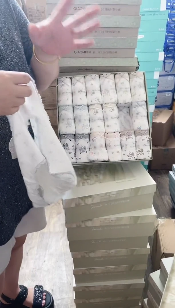 翘碎花纯棉内裤三条5900