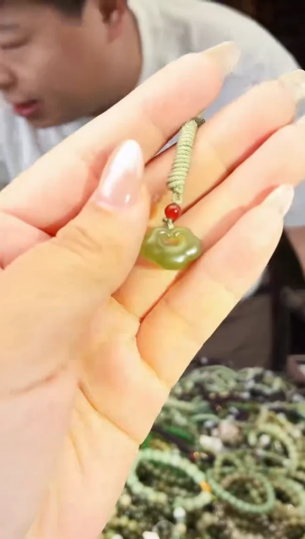 颈饰未镶嵌和田玉多样性发货拍一发一