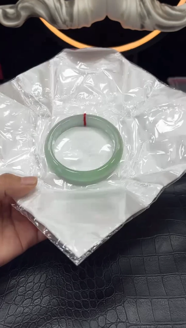 宁宁53号高冰大气手镯