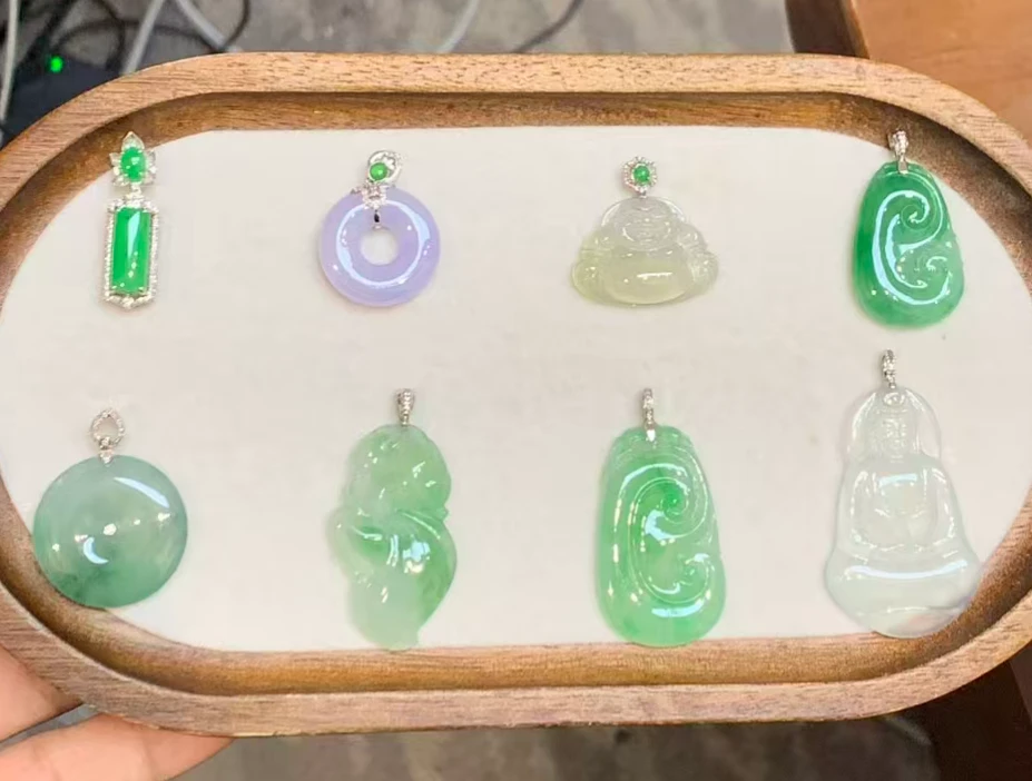 精品翡翠镶嵌吊坠礼包-21-多样性发其一