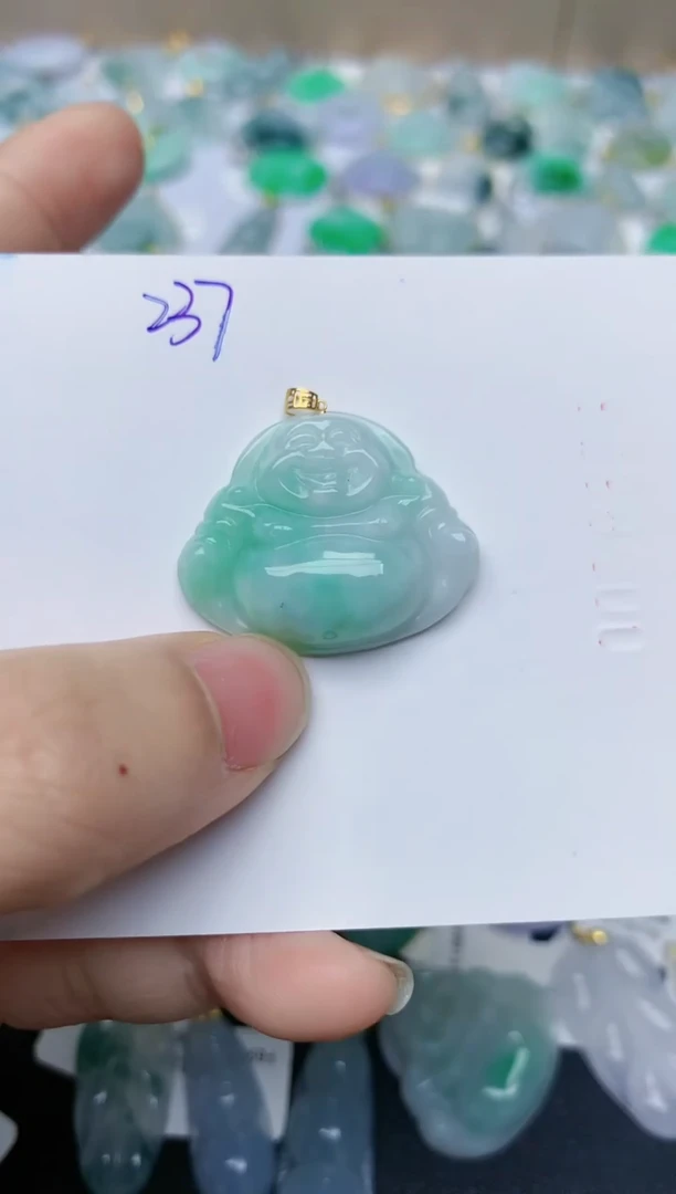 【闪购商品】翡翠颈饰18K金镶嵌天然翡翠A货    237