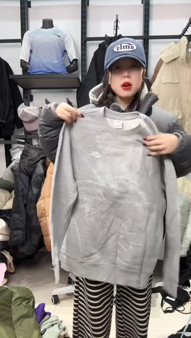 2235  闪购编码  运动卫衣裤以直播间过款为准 尺码  ·  170