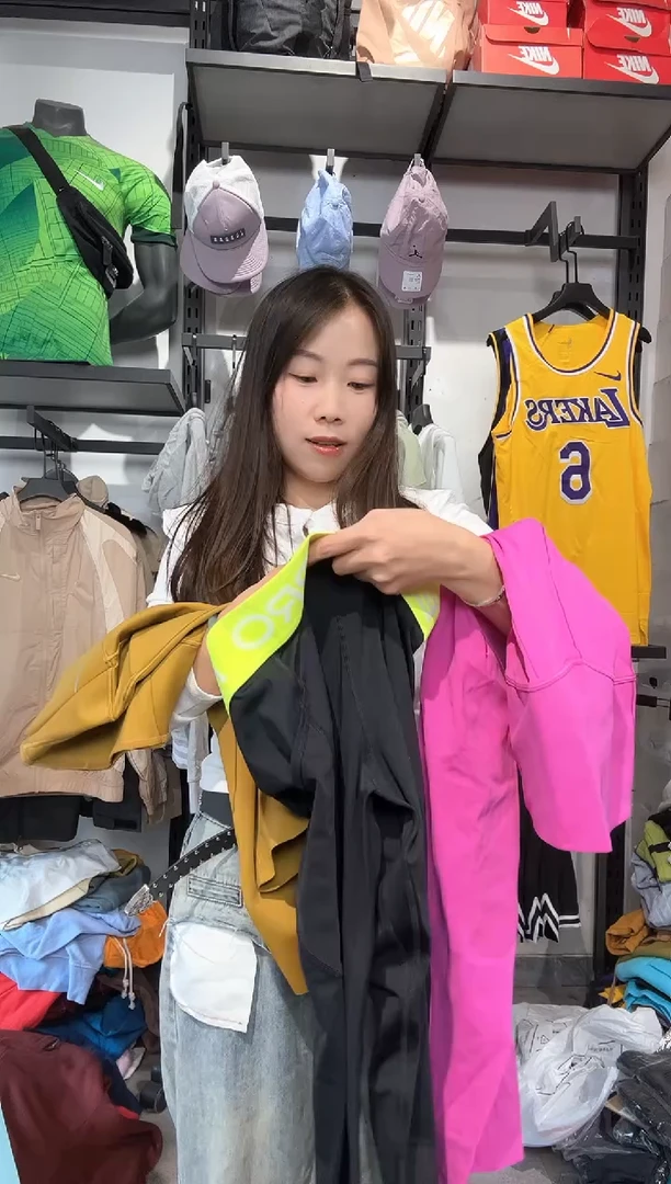 1103  编码 瑕疵款直播间过款为准 尺码