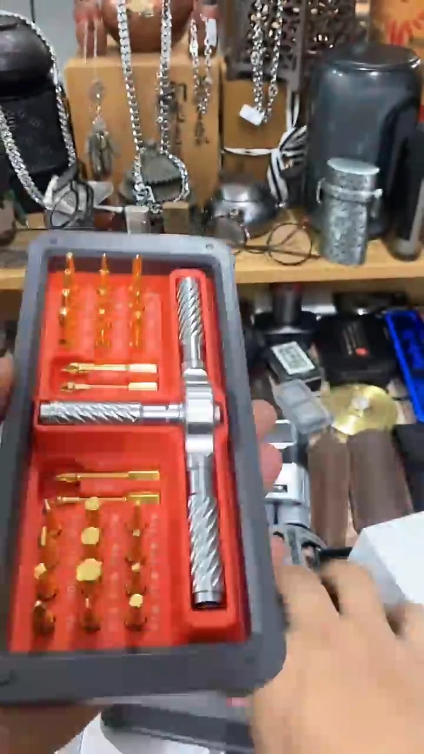 瓷片闪购商品  如图所示