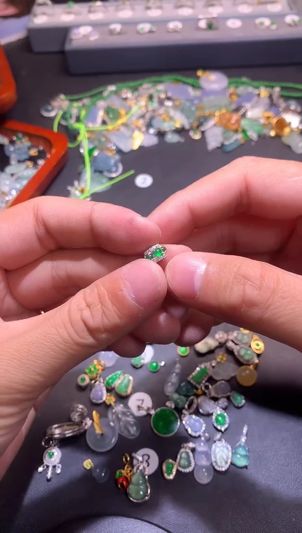 【闪购商品】翡翠吊坠(不含链)银S925镶嵌1