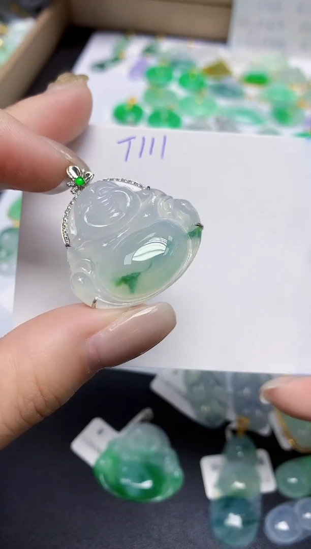 颈饰18K金镶嵌翡翠天然缅甸翡翠A货翡翠百元以上9元证书费自理