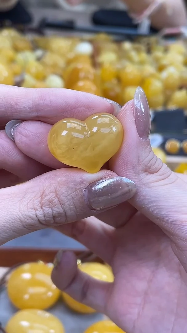 裸石琥珀未镶嵌J127微瑕