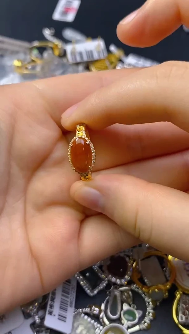 银S925镶嵌戒指翡翠百内无证书