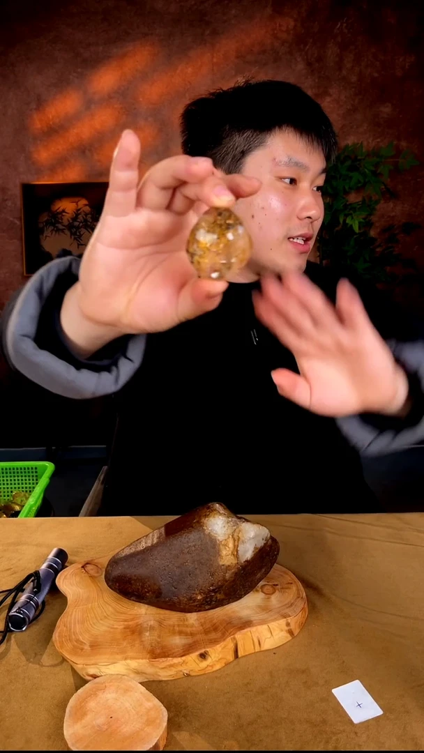 水晶摆件未镶嵌197