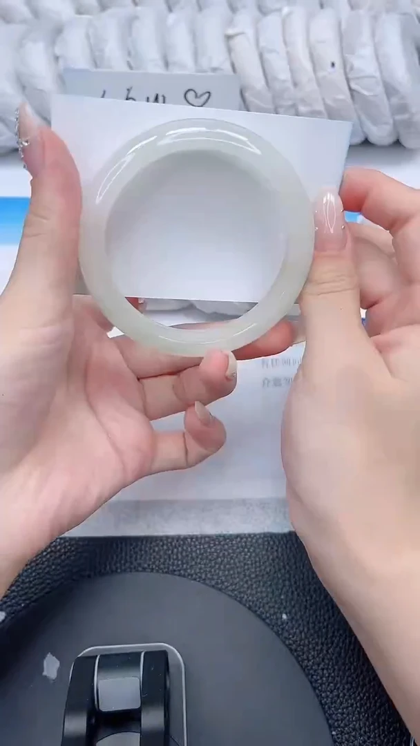 石英质玉手镯未镶嵌239-56.8