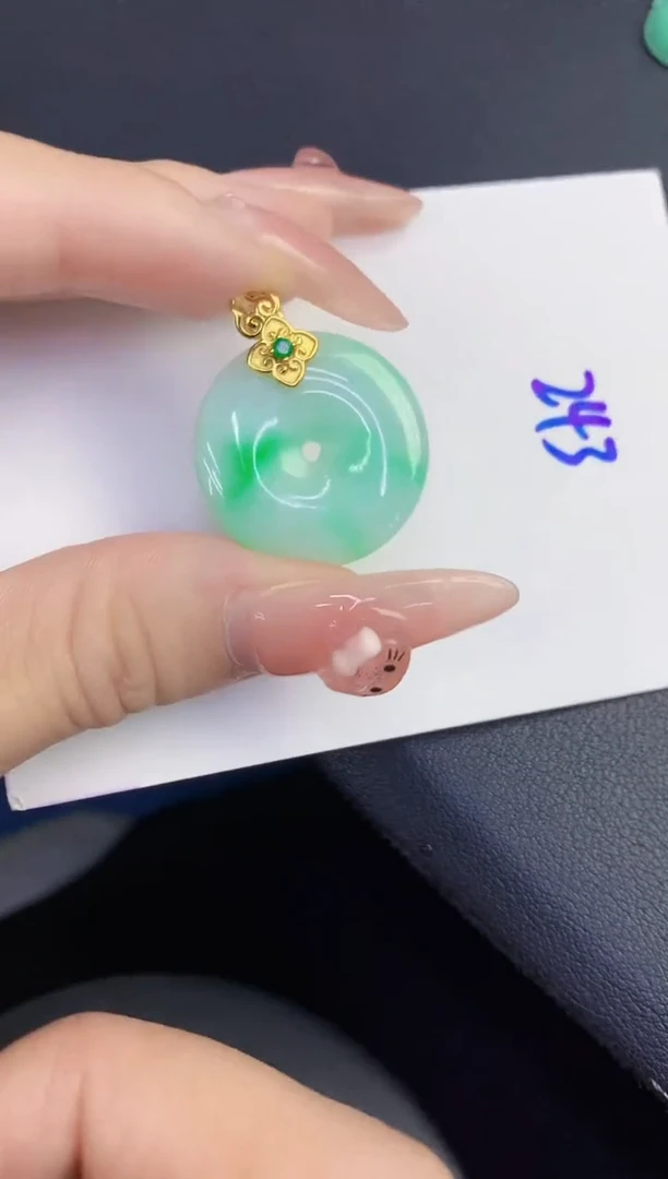 颈饰未镶嵌翡翠缅甸天然翡翠A货