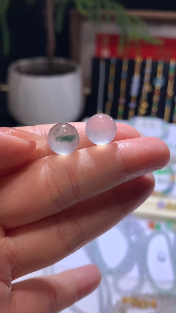 未镶嵌定制翡翠10.5珠子两个