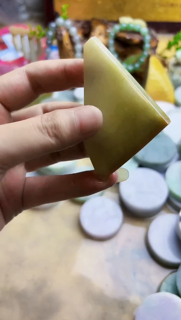 翡翠挂件未镶嵌A货张璀778