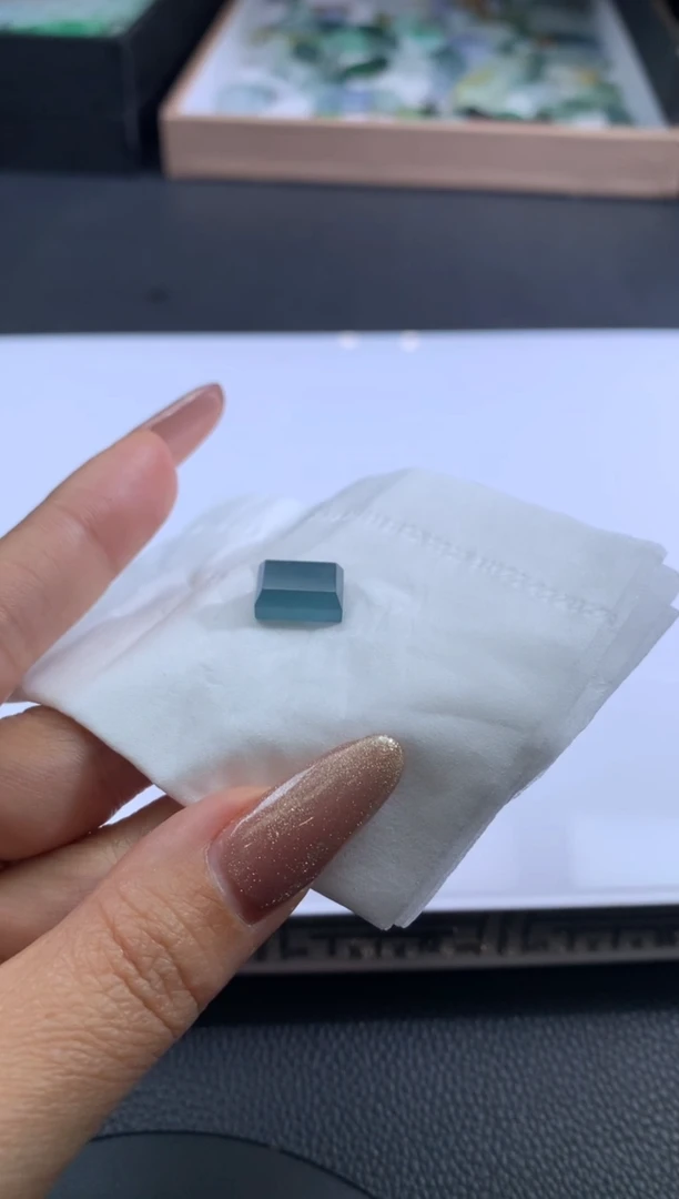 【闪购商品】定制翡翠未镶嵌翡翠