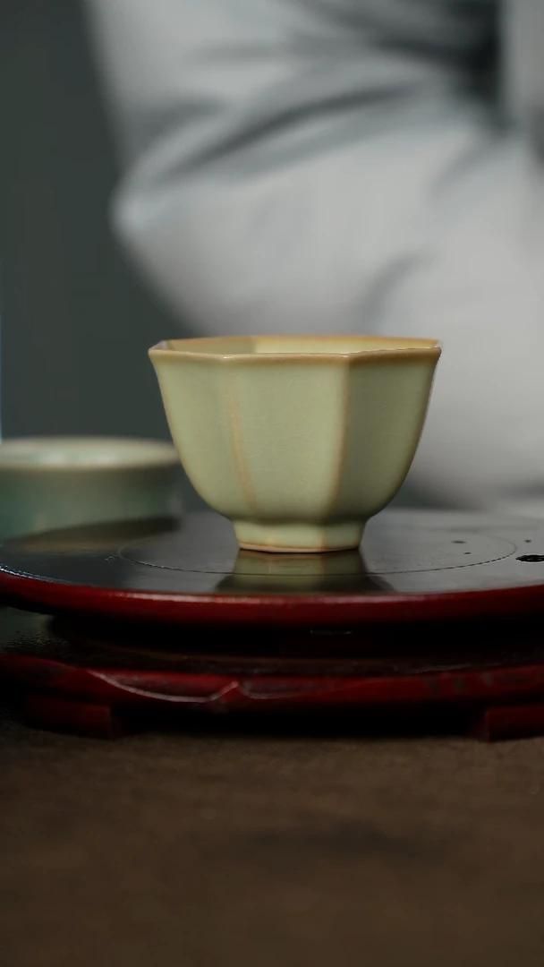 全品 粉青 八方杯 带底款