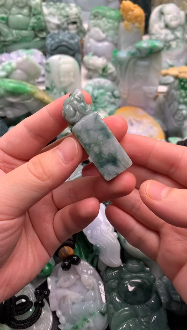 吊坠(不含链)未镶嵌翡翠1