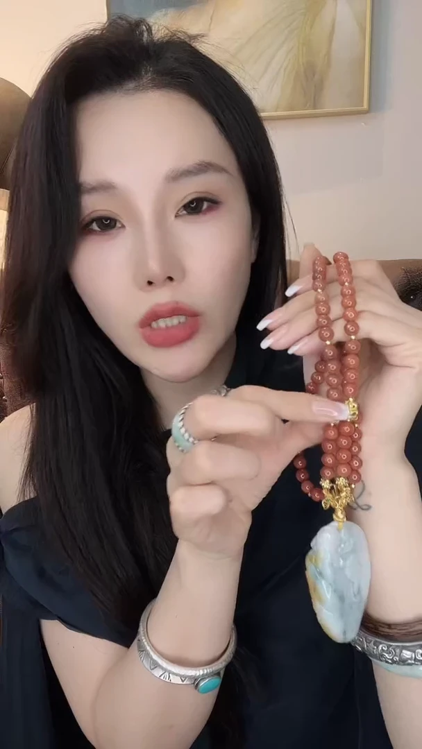 颈饰未镶嵌翡翠小***豆翡翠717