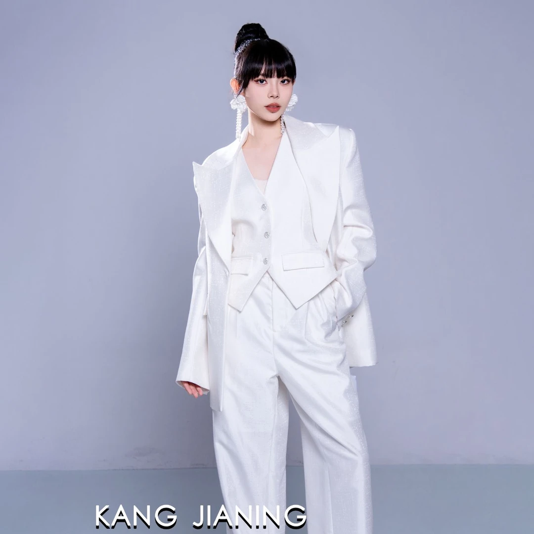【耀世专享】2025秀场极简西装马甲两件套KQ24S240