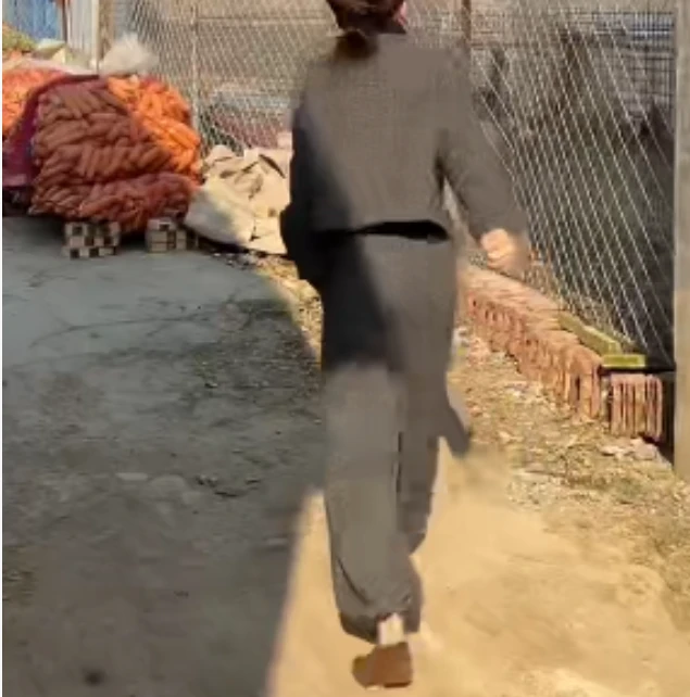 2025冬季时尚潮流百搭精品女装T760XA