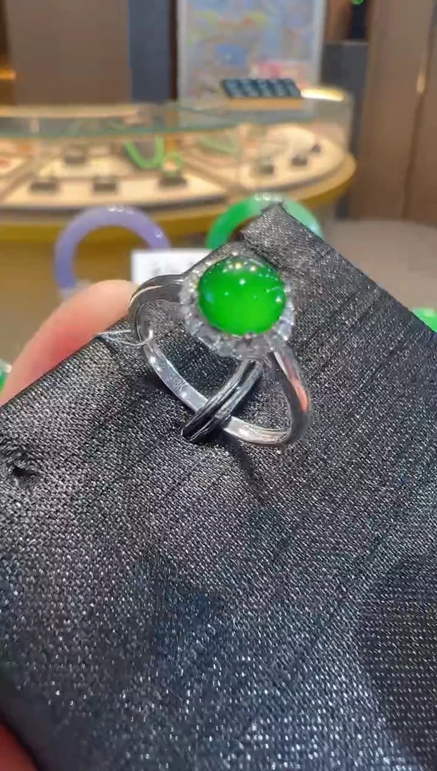 【闪购商品】翡翠戒指18K金镶嵌