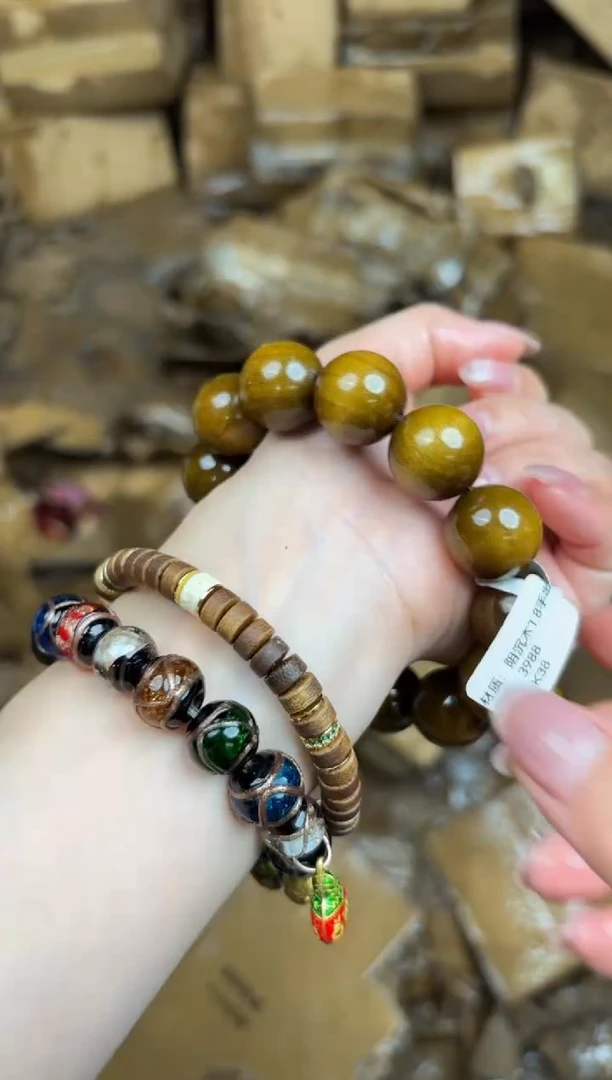 大檀精品手串《无礼盒》