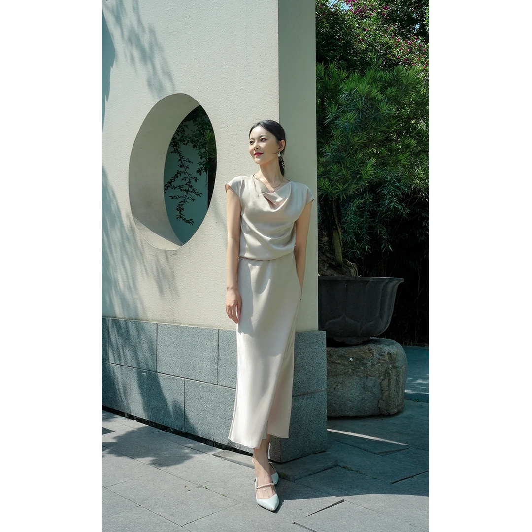 时尚套装2025梦里人新款优雅气质光感上衣百搭显瘦半裙3002+3003