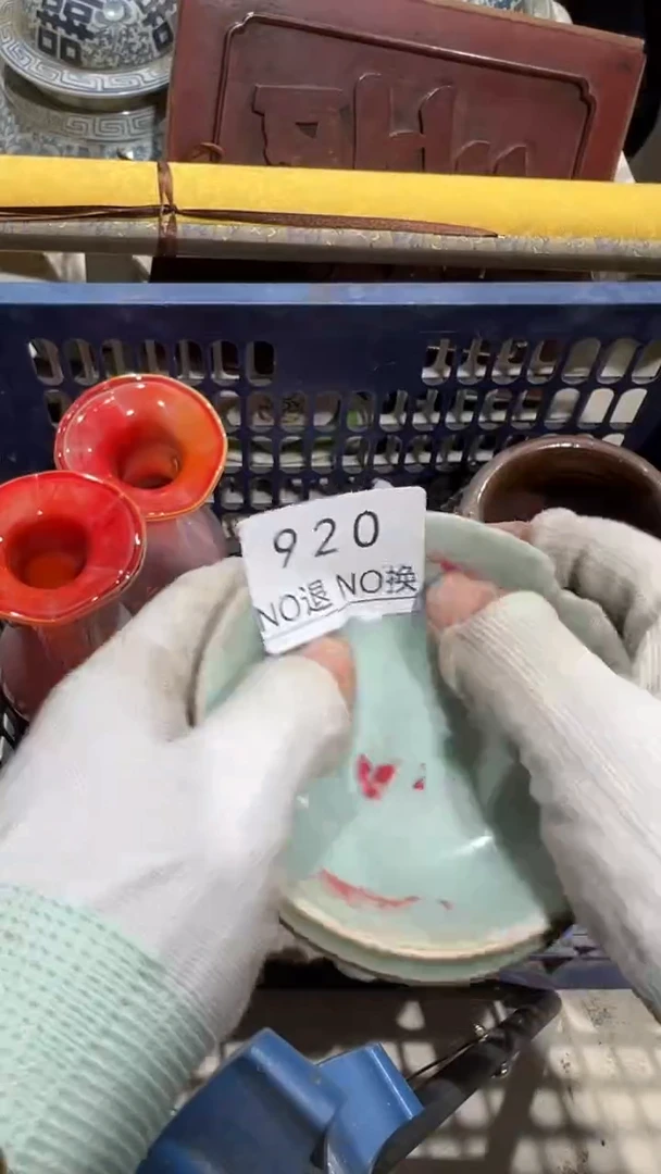 木质阿****卡工艺品1229920