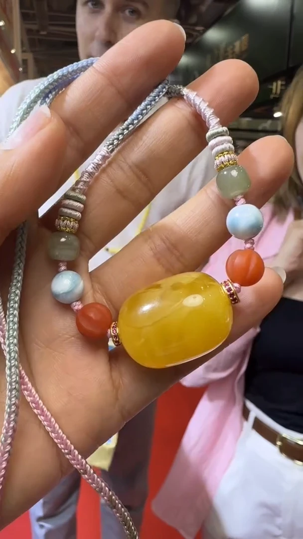 未镶嵌颈饰琥珀杭州珠宝展假一罚十