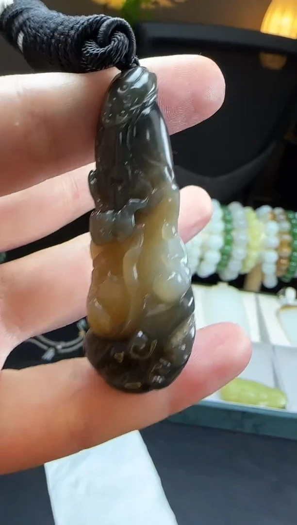 吊坠(不含链)未镶嵌和田玉JJD0104100多样性发一