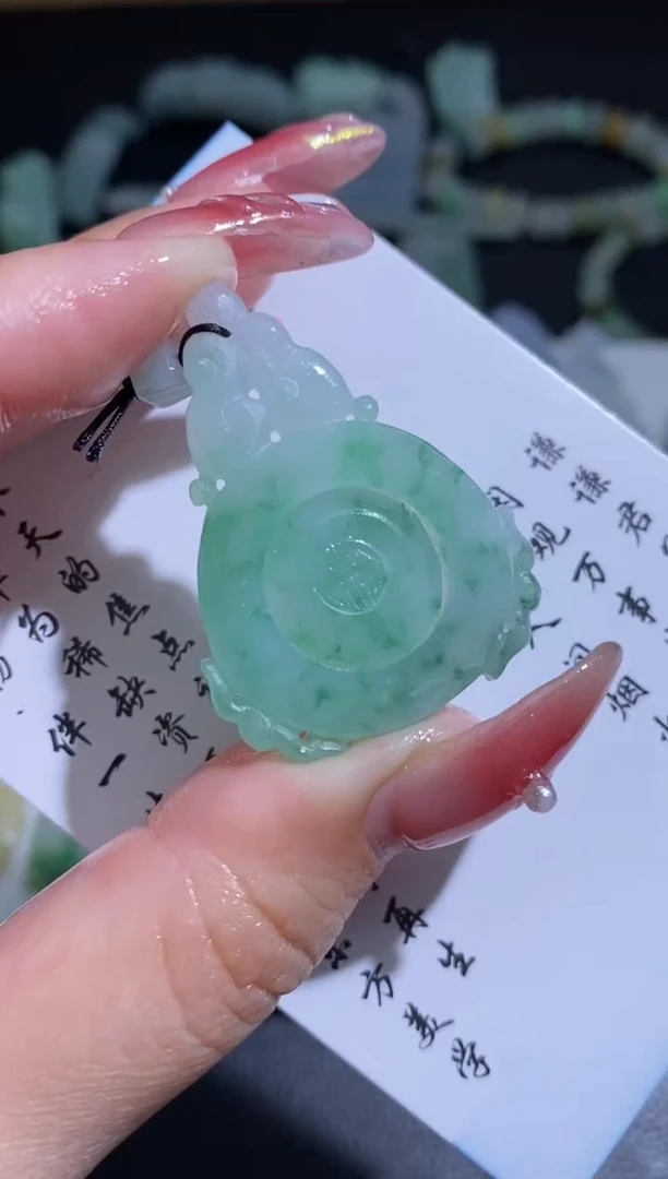 未镶嵌定制翡翠翡翠毛货~