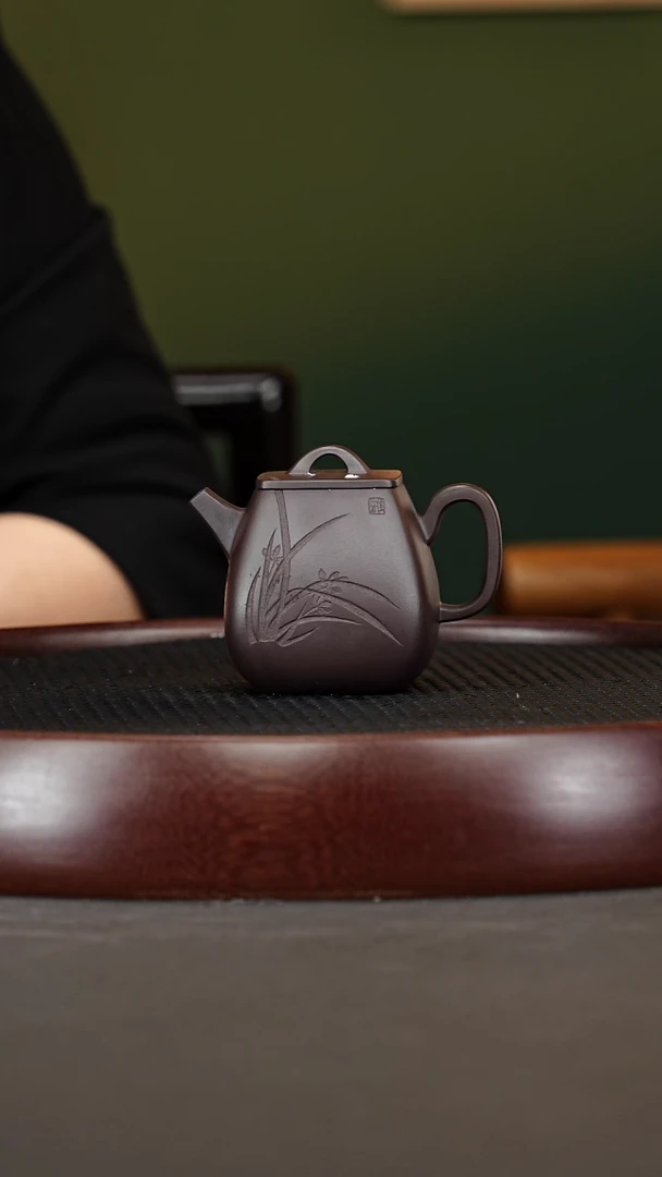 茶壶紫砂29ZCP四方汉瓦 黑墩头180cc】