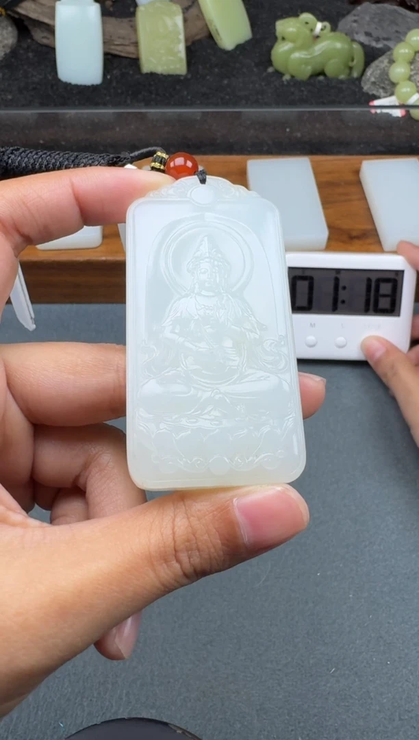 颈饰未镶嵌和田玉1