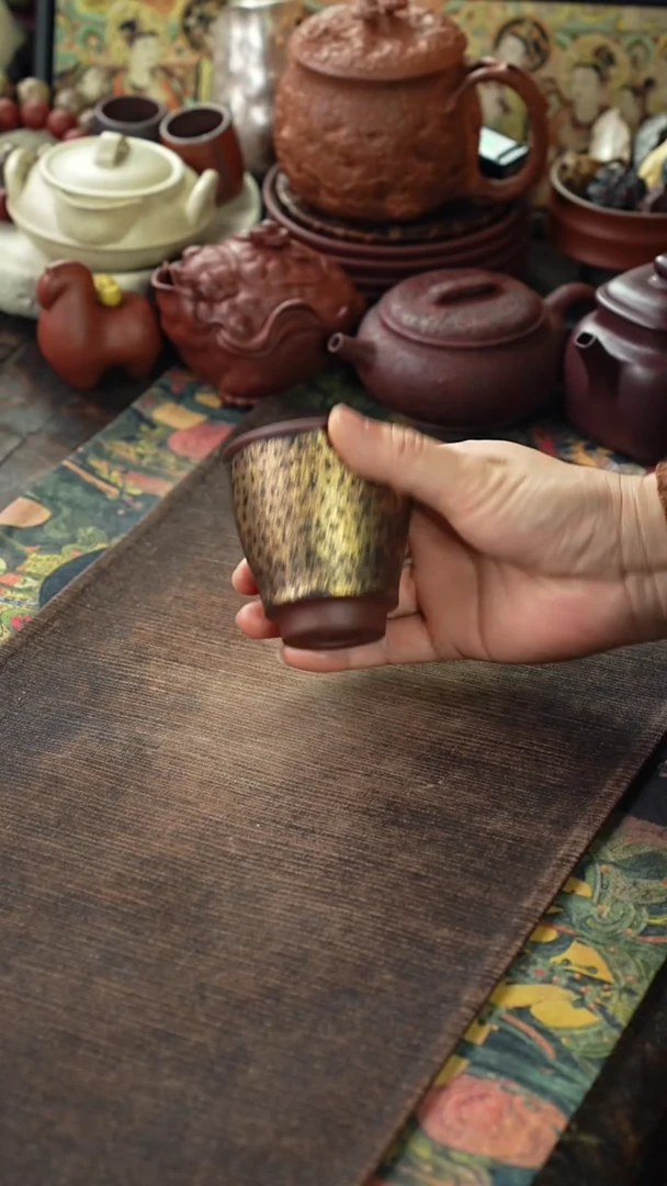 九斋金银搓紫砂杯