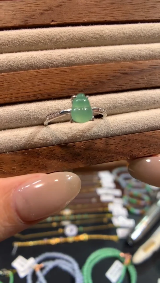 银S925镶嵌戒指翡翠戒指