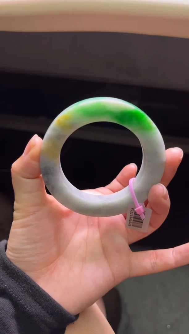 未镶嵌手镯定制翡翠52-62阳绿乌鸡飘黄「定制不退不换」